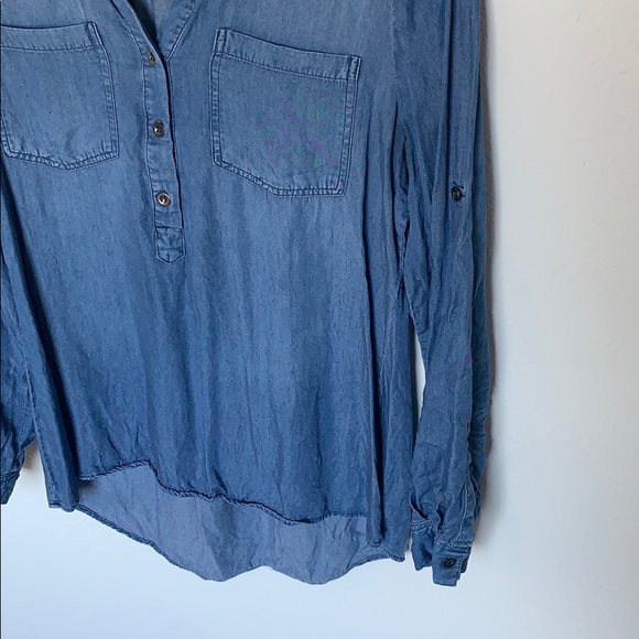 Market & Spruce Chambray Top - Picture 3 of 7